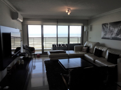 Apartamento En Punta Del Este, Imperiale Luxury Towers- Ref: 261