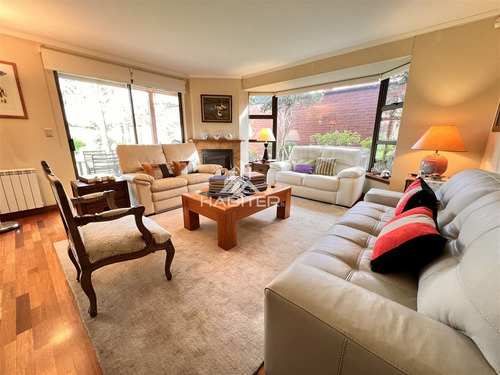 Vende Gran Casa En Puerta De Alcalá 6 Dormitorios - 4 Baños