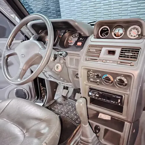 Mitsubishi Montero Dakar