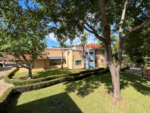 Imagen 3 de 30 de Casa En Venta/renta Con Terreno De 2,600 M2 Con Entrada Dire