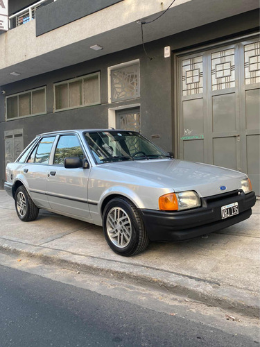 Ford Escort 1.6 Lx Aa