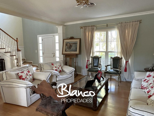 Casa En Venta En La Lomada, Pilar, G.b.a. Zona Norte
