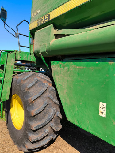 Colheitadeira John Deere 1175 Ano 2000