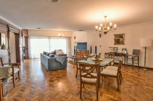 Departamento 3 Dormitorios En Venta Con Cochera - Vista Al Río - Categoría