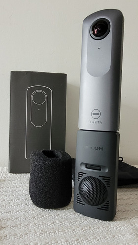 Câmera 360 Ricoh Theta V 4k + Kit Ta-1 Som Incrível 3d Top! (Usado)