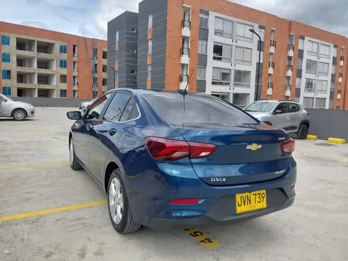 Chevrolet Onix 1.0 Premier