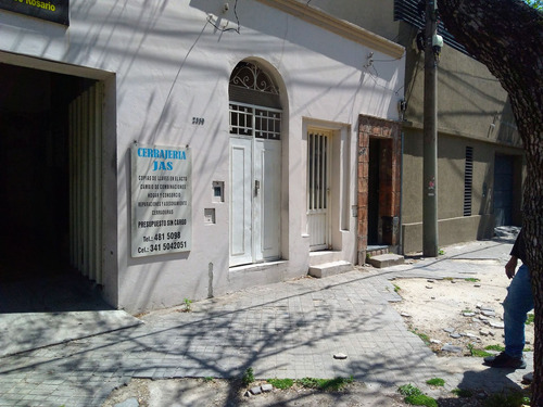 Casa Con Local Comercial Se Vende- Abasto