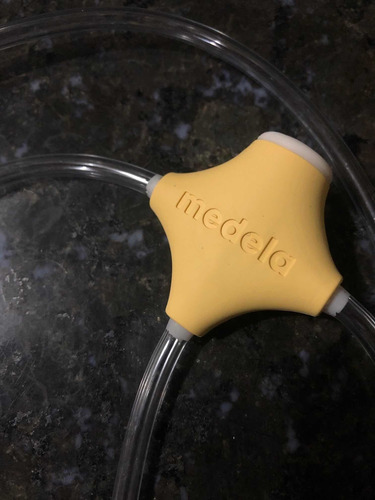 2 Un Conector + 1 Un Mangueira Extrator Medela Freestyle