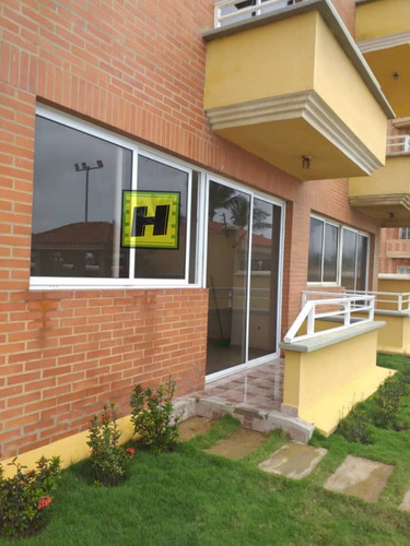 Imagen 6 de 9 de En Venta Apartamento Res. Marian Suites - Planta Baja