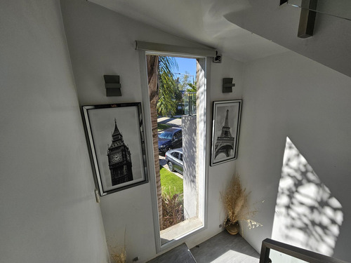 Espectacular Casa En Barrio Semi Privado