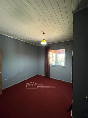 Linda Casa A Orilla De Lago