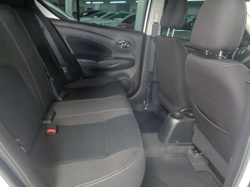 Nissan Versa 1.6 Sv