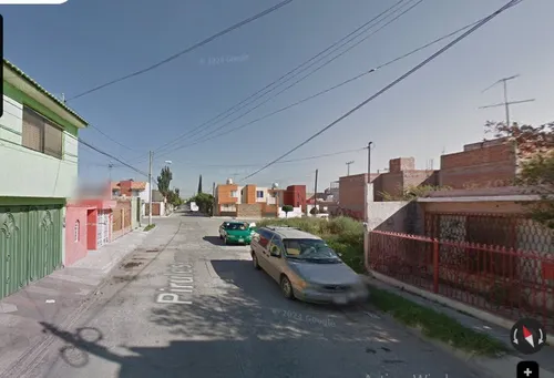 Casa Ubicada En Colonia Tecnológico San Luis Potosí. Con 4 Recamaras Y 206m2. Entre Av. Prolongación Muñoz Y Av. Hernán Cortes.