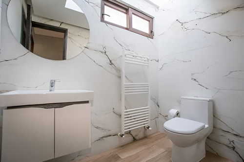 Casa 5d Con Piscina Y Depto. Independiente - Los Dominicos