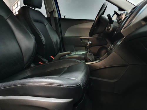 Imagen 8 de 15 de Chevrolet Sonic Ltz Mt Usado Nafta - Tm - Fsa
