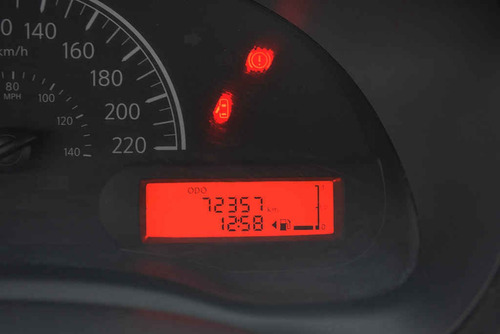Imagen 13 de 13 de Nissan Versa 2016 4p Sense L4/1.6 Man
