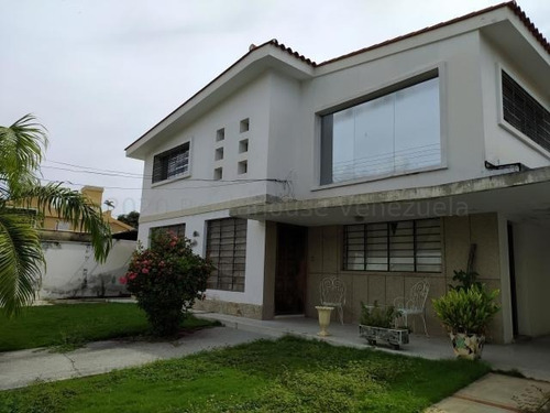 Imagen 2 de 19 de Casa Quinta En Venta Urb Andrés Bello, Maracay - Aragua 22-13325 Hc