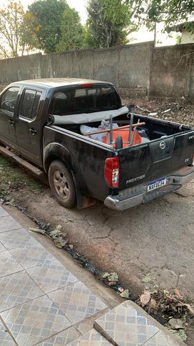 Nissan Frontier 2.5 Se Cab. Dupla 4x2 4p