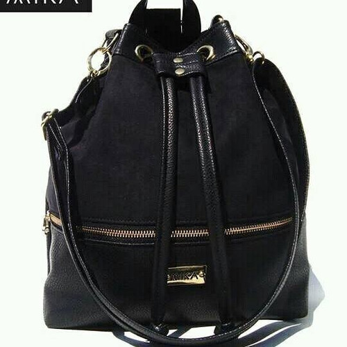 Mochila Morral Negra Con Tachas - Mika