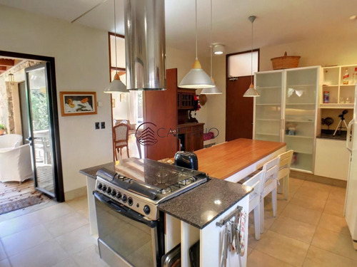 Moderna Y Amplia Casa En Barrio Privado-ref:1323