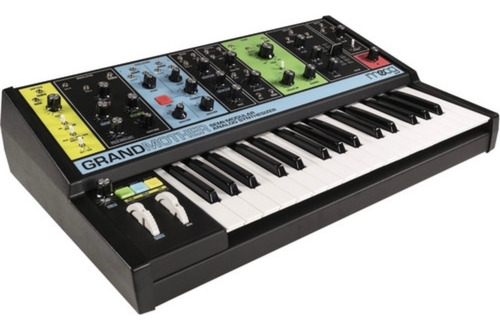 Moog Mother - Sintetizador / Avista 12.599