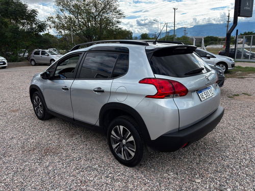 Peugeot 2008 1.6 Feline