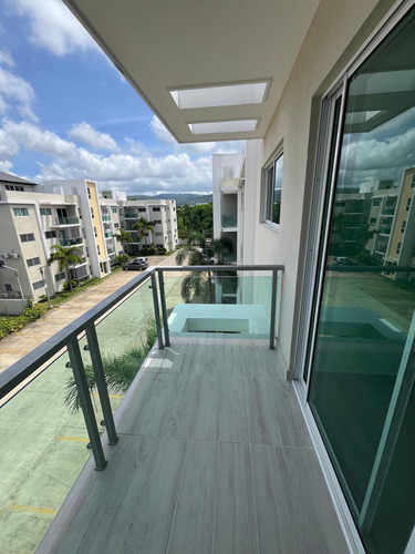 Rento Amplio Y Moderno Apartamento En Los Llanos De Gurabo