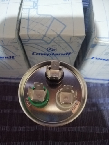 Imagen 3 de 3 de Capacitór O Condensador 30 + 2 Mf 450 V