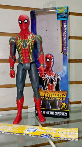 Muñeco Iron Spider Titan Hero Series