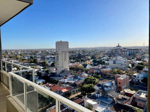 Venta Departamento Semi Piso 2 Ambientes Lanus Oeste Con Cochera