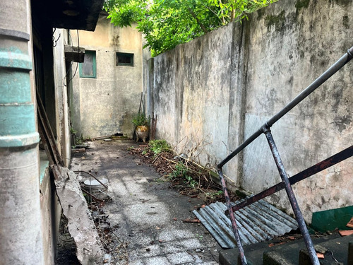 Venta De Lote Con Casa A Reciclar 159m2 A. Crédito