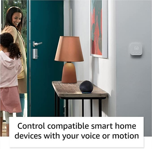 Imagen 3 de 5 de Amazon Echo Dot 5th Gen Con Asistente Virtual Alexa Charcoal