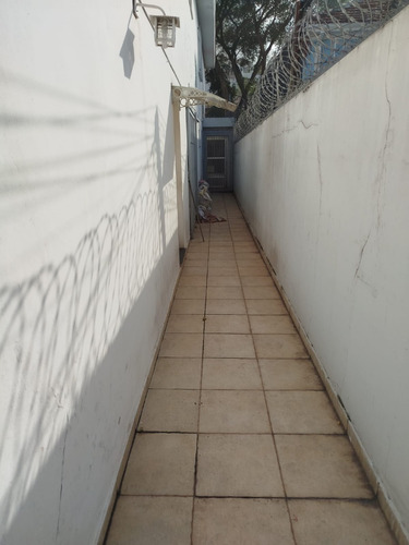 Amplo Sobrado Com 3 Dorms E 1 Suite