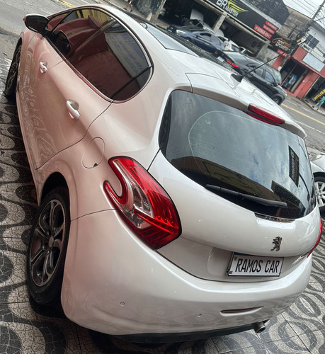 Peugeot 208 1.6 16v Griffe Flex Aut. 5p