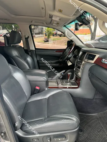 Lexus LX 5.7 570