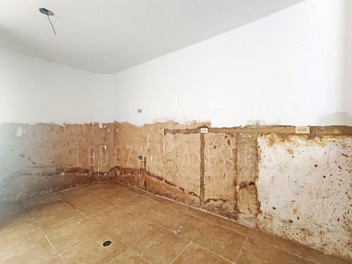 Imagen 5 de 11 de Ledezma Asesores Vende Townhouse En Res. Villa Linda, 70 Metros Av. República, Ciudad Bolívar - Venezuela