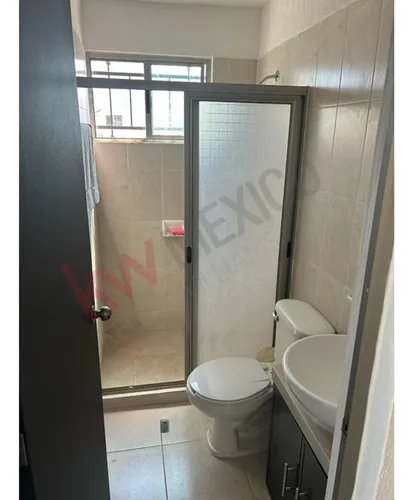 Casa En Los Héroes Con 3 Habitaciones, 3 Baños Y Piscina