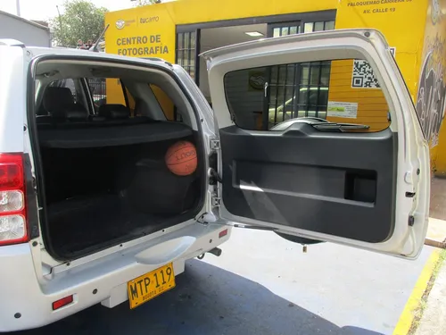 Suzuki Grand Vitara 4x2 2400cc Mt Aa