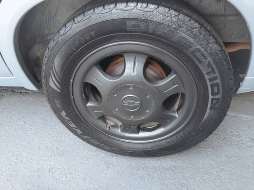Imagem 10 de 10 de Chevrolet Classic 1.0 Mpfi Ls 8v Flex 4p Manual