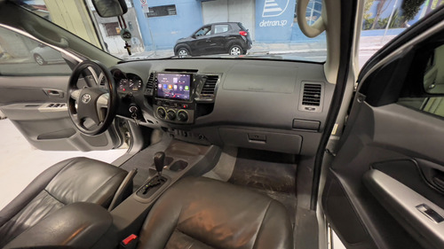 Toyota Hilux 2.7 SR 4X2 CD 16V FLEX 4P AUTOMÁTICO