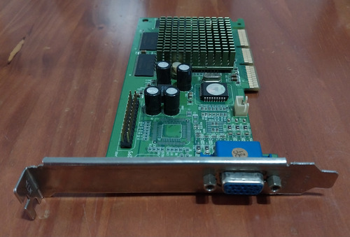 Placa De Video Xfx Pine Nvidia Geforce 2 Mx 200 32mb Agp (Usado)
