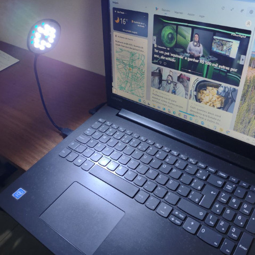 Luminária Yhx Flexível Preta Usb Led 30cm 6.5cm