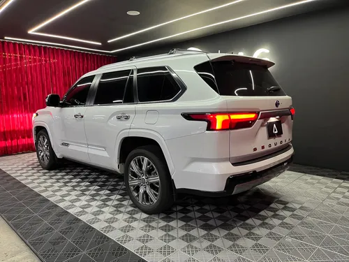 Toyota Sequoia 3.5 V6 Capstone