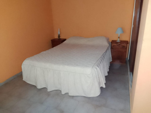 Casa En Venta - 4 Dormitorios 2 Baños - 450mts2 - Mar Del Tuyú
