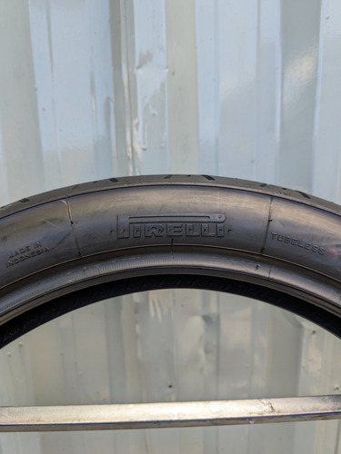 Pirelli Phantom Sportscomp 100/90-18 Pneu Dianteiro Usado (Usado)