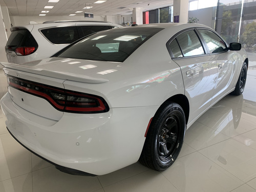Dodge Charger Police V8 Hemi 5.7 L