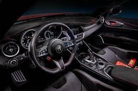 Imagem 3 de 5 de Alfa Romeo Giulia Gta Quadrifóglio 2p