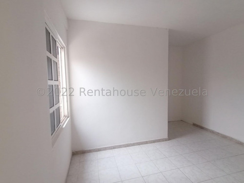 Imagen 16 de 30 de Casas En Venta En El Paraiso, Cabudare, Lara / Código Flex: 22-25101 & 0424 556 57 59 Monica C-