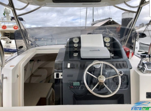 Lancha Fishing Saint Tropez 32 Com Parelha 4 Tempos