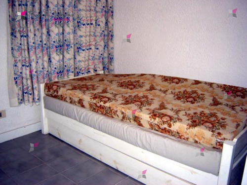 Estupendo Chalet En San Rafael,- Ref: 7453